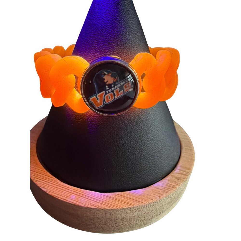Tennessee Vols Orange Silicone Link Bracelet Logo Charm Glows Under Black Light
